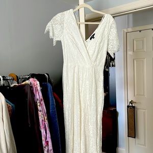 White NWOT Lulus Lace Jumper